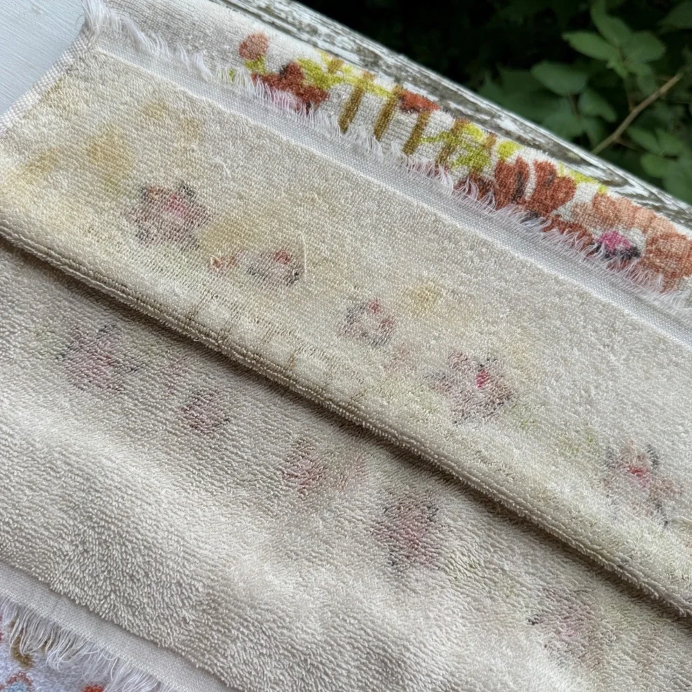 Vintage Floral Hand Towel and Washcloth Set 3pc Retro 70s Cotton Fringed